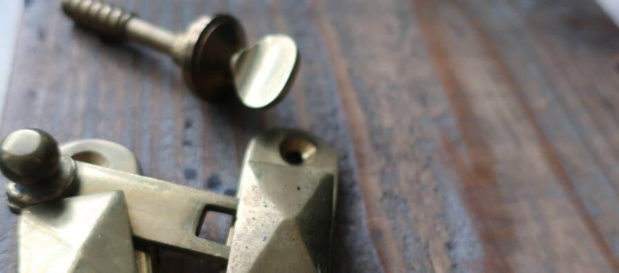 DIYや家具・ドアの製作にも使いたいおしゃれなアンティークの鍵や