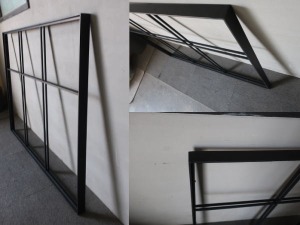 明り取りや間仕切りに使えるガラス入りアイアン窓