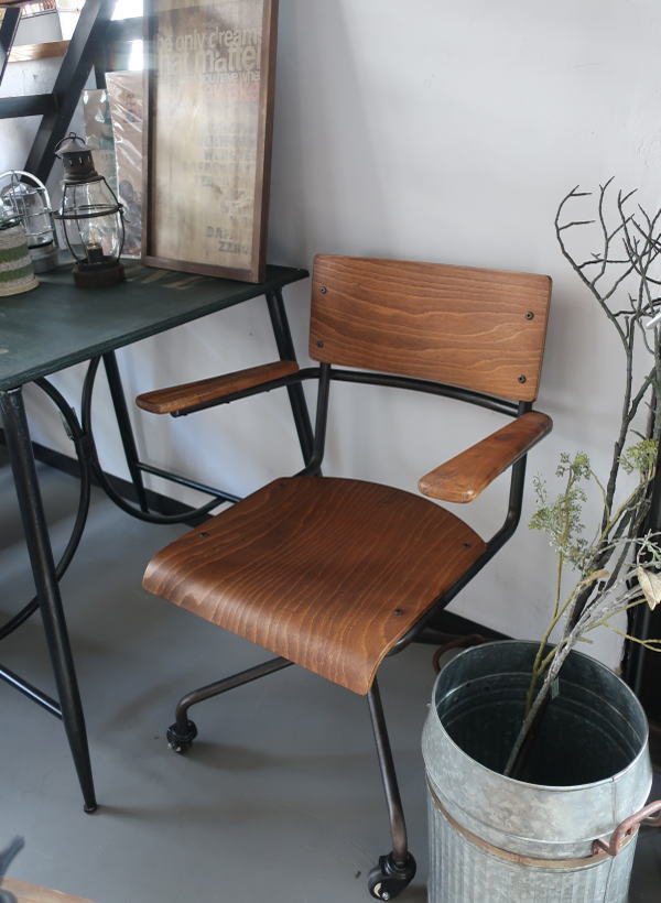 マテリオドロッグリ ワーキングチェア gen-f2 md-gen-furni002 限定家具
