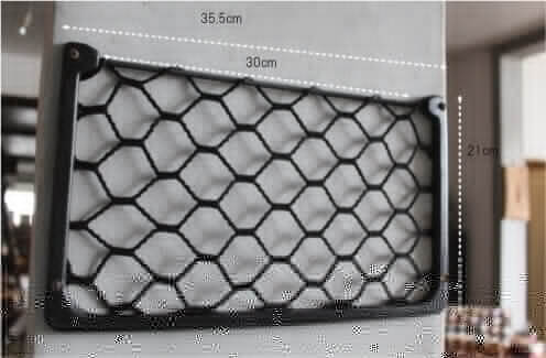 壁面を有効に使えるかっこいいシェルフ