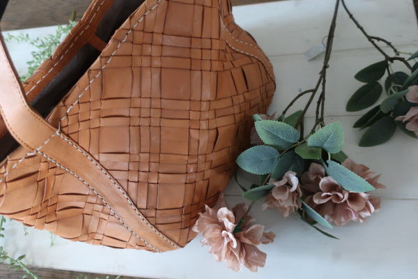 収納力のあるトートバック