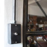 パチパチ音がたまらない人気のトグルスイッチ