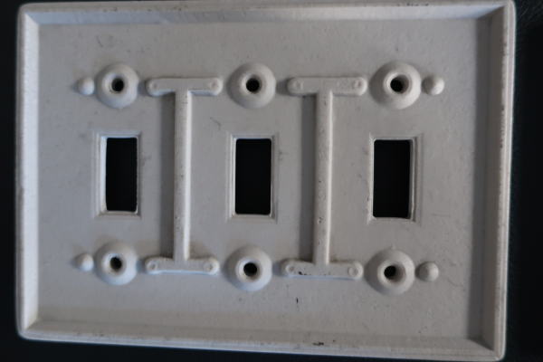 おしゃれな陶器スイッチプレート